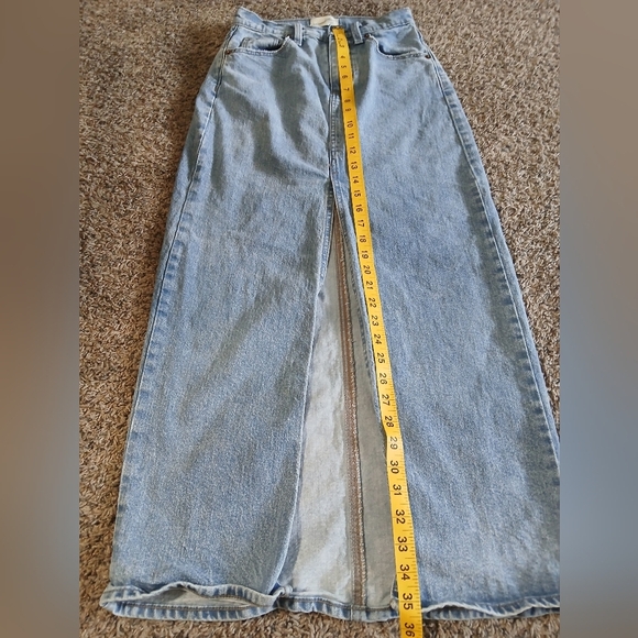 Universal Thread Light Blue Flare Jeans - Picture 5 of 9